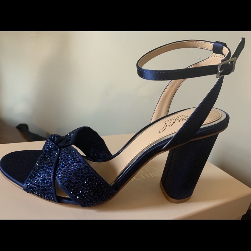 New Jewel Badgley Mischka size 8 shoe